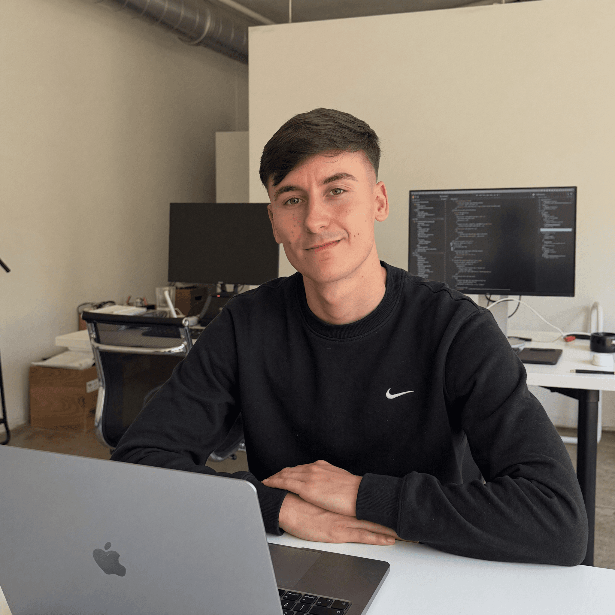 Loren García, fundador de DYPAI